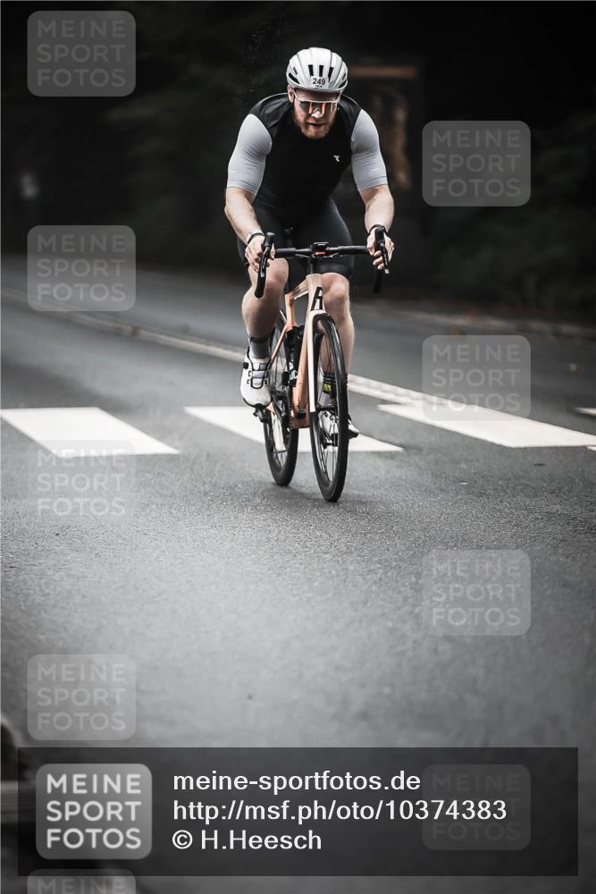 13.09.2026 - Stadtparktriathlon H.Heesch http://msf.ph/oto/10374383 13.09.2026 10:25:18 Radfahren 249 meine-sportfotos.de
