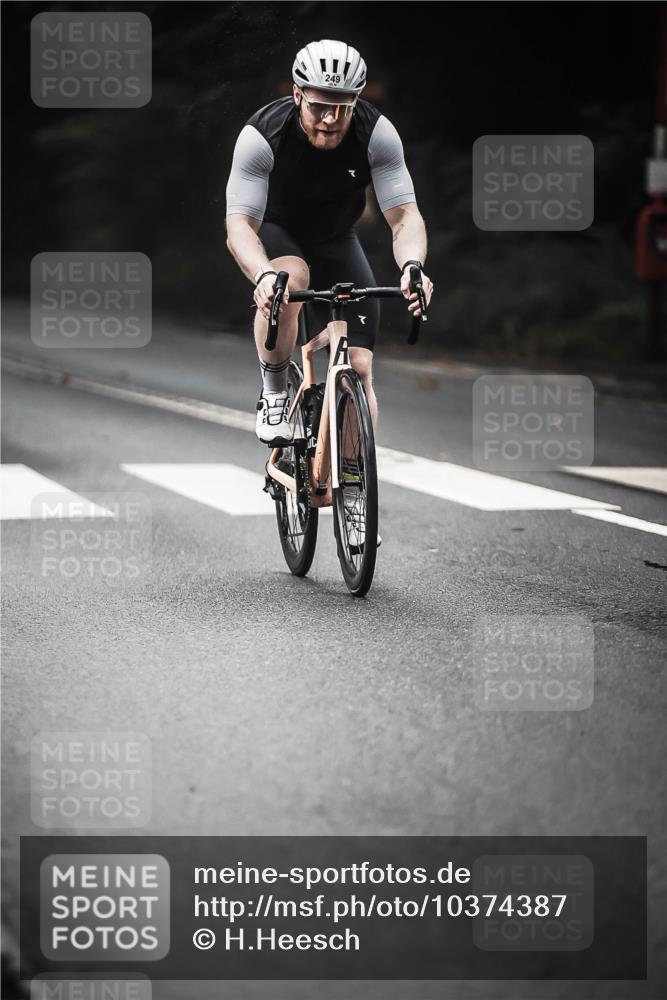 13.09.2026 - Stadtparktriathlon H.Heesch http://msf.ph/oto/10374387 13.09.2026 10:25:18 Radfahren 249 meine-sportfotos.de