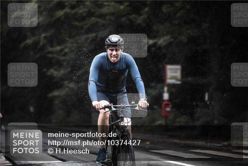 13.09.2026 - Stadtparktriathlon H.Heesch http://msf.ph/oto/10374427 13.09.2026 12:11:29 Radfahren 880, 959, 962, 1008 meine-sportfotos.de