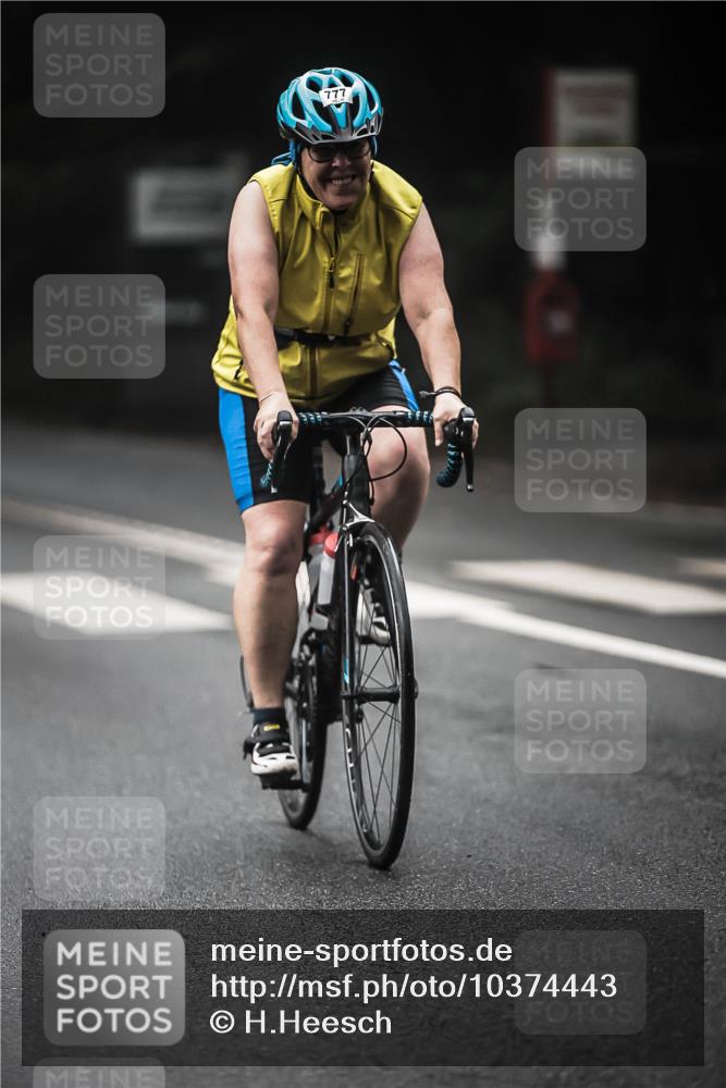 13.09.2026 - Stadtparktriathlon H.Heesch http://msf.ph/oto/10374443 13.09.2026 10:25:26 Radfahren 241, 317, 370, 777 meine-sportfotos.de