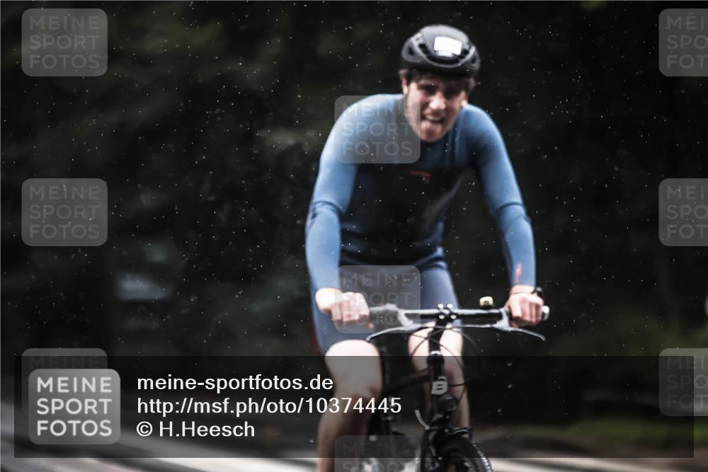 13.09.2026 - Stadtparktriathlon H.Heesch http://msf.ph/oto/10374445 13.09.2026 12:11:30 Radfahren 880, 959, 962 meine-sportfotos.de
