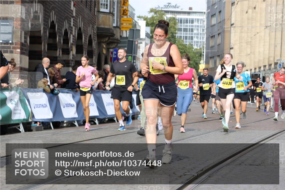 13.09.2026 - 21. swb-Marathon Bremen Strokosch-Dieckow http://msf.ph/oto/10374448 13.09.2026 11:02:18 Ziel 10257, 10409, 10444, 10473, 10500, 10617, 10803, 10817, 10924, 11115, 11268, 11369, 11412, 11413, 11436, 11859, 12016, 12095, 12145, 12360, 12379, 12412, 12466, 12506, 10153, 10154, 10273, 10274, 10278, 10338, 10738, 10885, 11137, 11505, 11508, 11526, 11554, 11853, 11890, 11945, 12169, 12252, 12489 meine-sportfotos.de