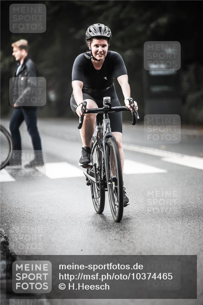 13.09.2026 - Stadtparktriathlon H.Heesch http://msf.ph/oto/10374465 13.09.2026 10:54:37 Radfahren 406, 414, 464 meine-sportfotos.de