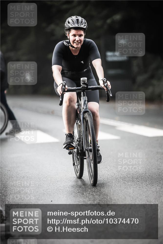 13.09.2026 - Stadtparktriathlon H.Heesch http://msf.ph/oto/10374470 13.09.2026 10:54:38 Radfahren 406, 414, 464 meine-sportfotos.de