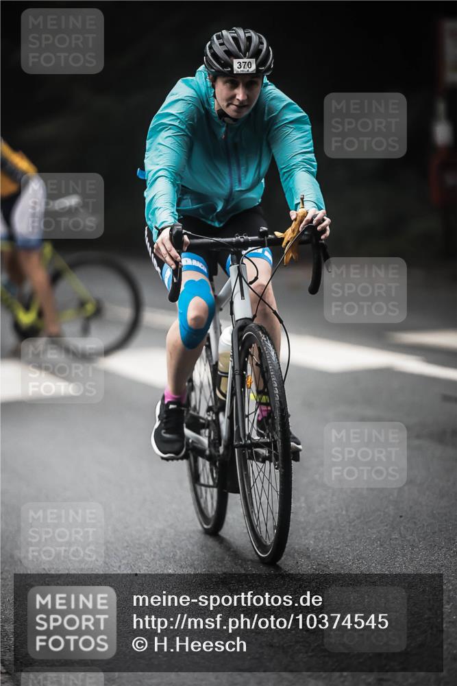 13.09.2026 - Stadtparktriathlon H.Heesch http://msf.ph/oto/10374545 13.09.2026 10:25:31 Radfahren 241, 317, 370, 777 meine-sportfotos.de