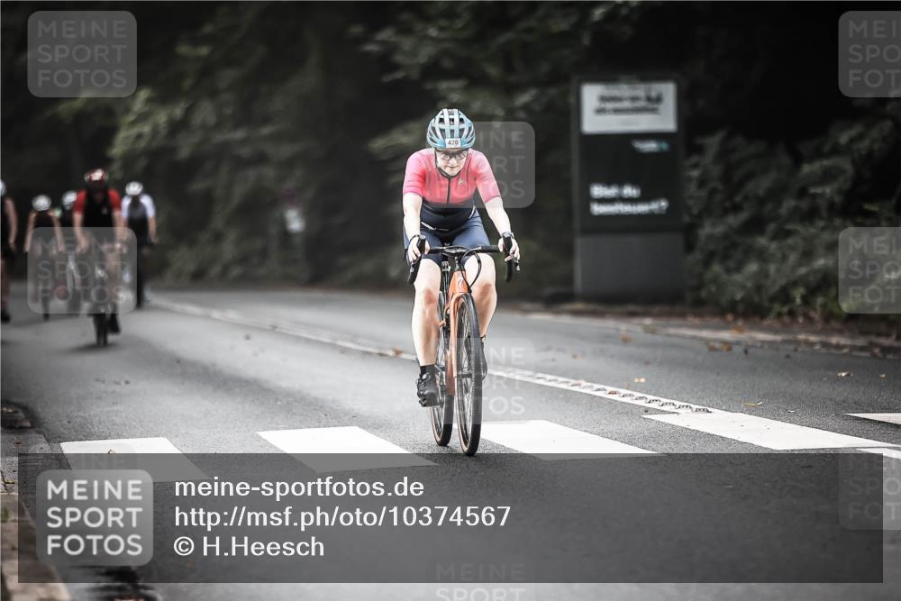 13.09.2026 - Stadtparktriathlon H.Heesch http://msf.ph/oto/10374567 13.09.2026 10:54:55 Radfahren 420, 432, 467, 520, 572, 666 meine-sportfotos.de
