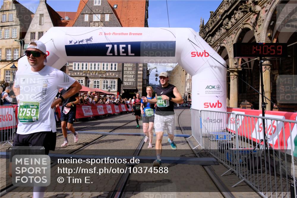 13.09.2026 - 21. swb-Marathon Bremen Tim E. http://msf.ph/oto/10374588 13.09.2026 13:11:21 Ziel 335, 697, 2021, 2759, 3440, 3448, 3484, 3647, 4429, 4475, 4571, 5079, 6471, 6657, 8183, 9410, 9622, 9762 meine-sportfotos.de