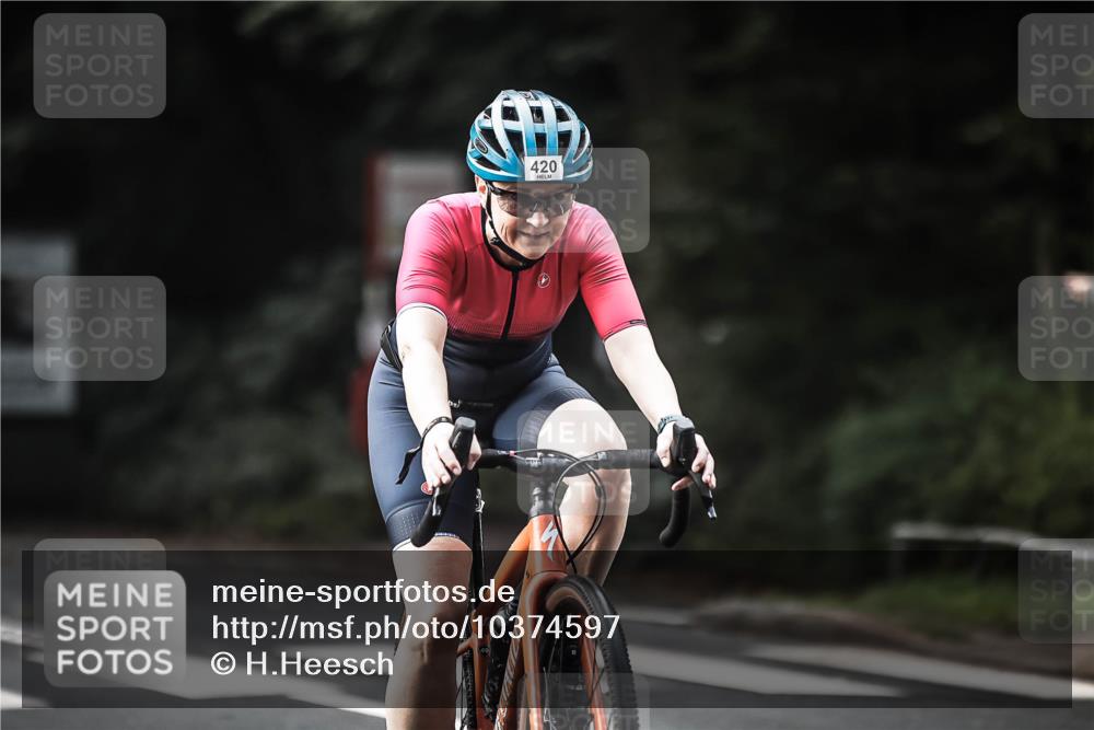 13.09.2026 - Stadtparktriathlon H.Heesch http://msf.ph/oto/10374597 13.09.2026 10:54:57 Radfahren 372, 381, 420, 432, 467, 473, 520, 557, 572, 666 meine-sportfotos.de