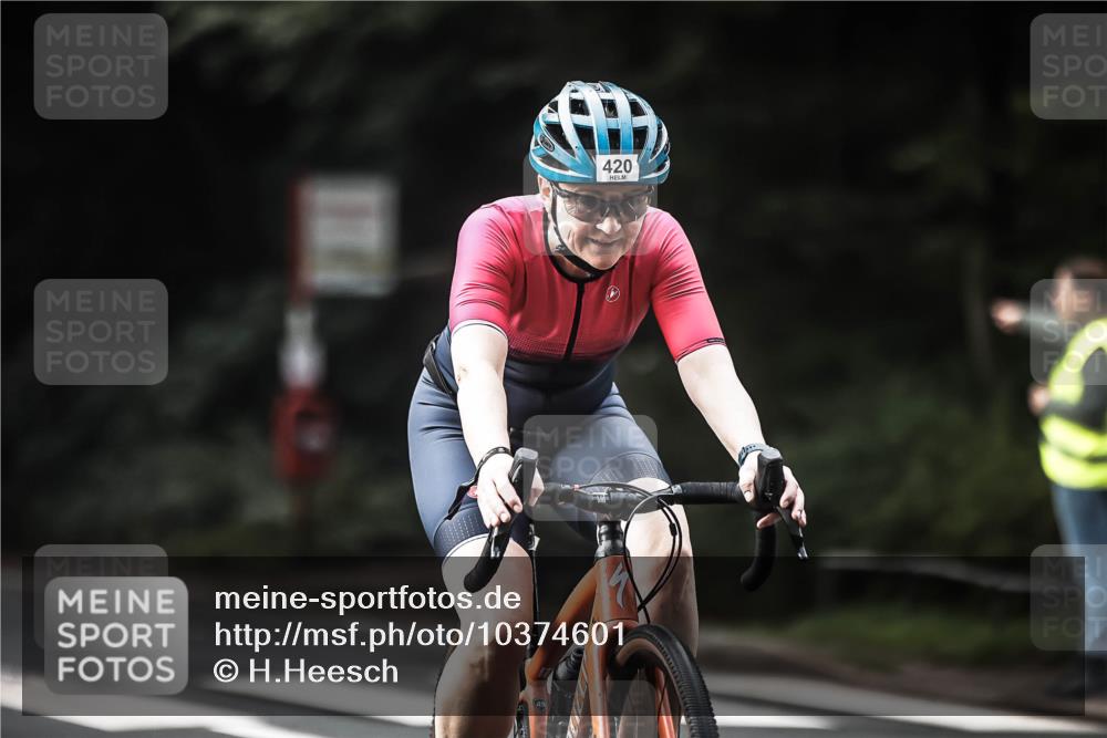 13.09.2026 - Stadtparktriathlon H.Heesch http://msf.ph/oto/10374601 13.09.2026 10:54:57 Radfahren 372, 381, 420, 432, 467, 473, 520, 557, 572, 666 meine-sportfotos.de