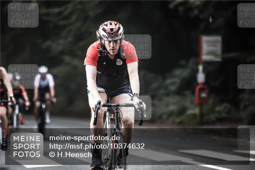 13.09.2026 - Stadtparktriathlon H.Heesch http://msf.ph/oto/10374632 13.09.2026 10:54:59 Radfahren 372, 381, 420, 432, 473, 520, 557, 572, 666 meine-sportfotos.de