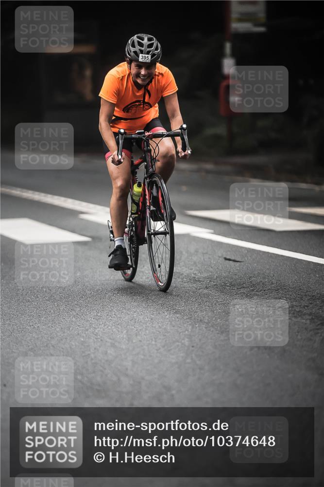 13.09.2026 - Stadtparktriathlon H.Heesch http://msf.ph/oto/10374648 13.09.2026 10:25:40 Radfahren 281, 395 meine-sportfotos.de