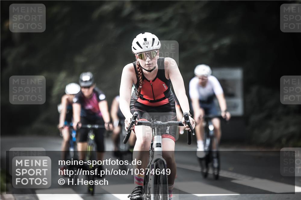 13.09.2026 - Stadtparktriathlon H.Heesch http://msf.ph/oto/10374649 13.09.2026 10:55:00 Radfahren 372, 381, 420, 432, 473, 520, 557, 572, 666 meine-sportfotos.de