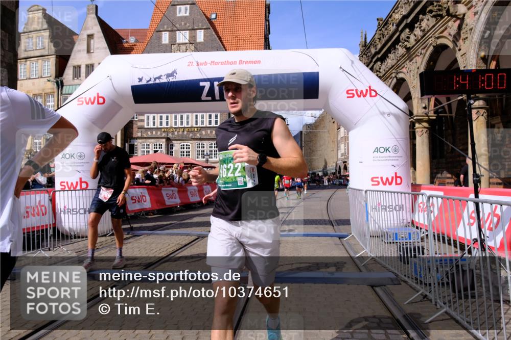 13.09.2026 - 21. swb-Marathon Bremen Tim E. http://msf.ph/oto/10374651 13.09.2026 13:11:22 Ziel 335, 697, 2021, 2759, 3440, 3448, 3484, 3647, 4429, 4475, 4571, 5079, 6471, 6657, 8183, 8474, 9410, 9622, 9762 meine-sportfotos.de