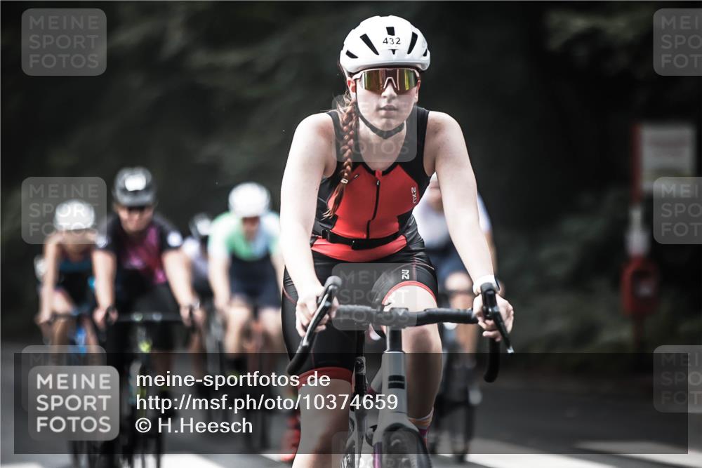 13.09.2026 - Stadtparktriathlon H.Heesch http://msf.ph/oto/10374659 13.09.2026 10:55:01 Radfahren 372, 381, 420, 432, 473, 520, 557, 572, 666 meine-sportfotos.de