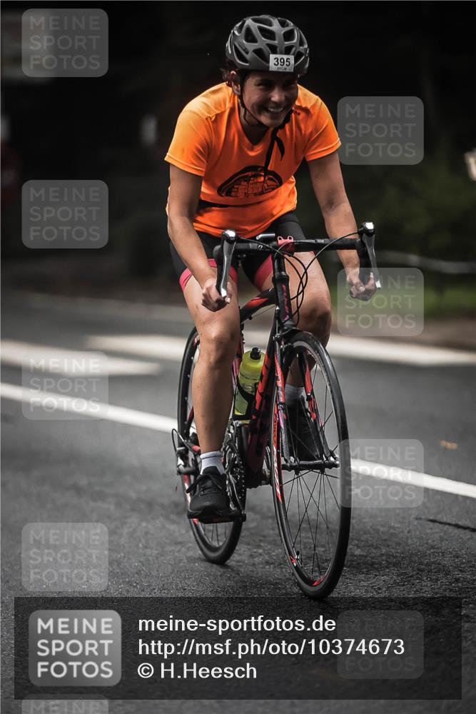 13.09.2026 - Stadtparktriathlon H.Heesch http://msf.ph/oto/10374673 13.09.2026 10:25:41 Radfahren 281, 316, 395 meine-sportfotos.de