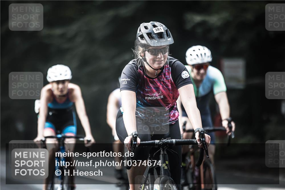 13.09.2026 - Stadtparktriathlon H.Heesch http://msf.ph/oto/10374674 13.09.2026 10:55:02 Radfahren 372, 381, 420, 432, 473, 520, 557, 572, 666 meine-sportfotos.de