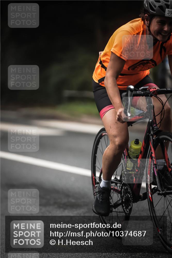 13.09.2026 - Stadtparktriathlon H.Heesch http://msf.ph/oto/10374687 13.09.2026 10:25:41 Radfahren 281, 316, 395 meine-sportfotos.de