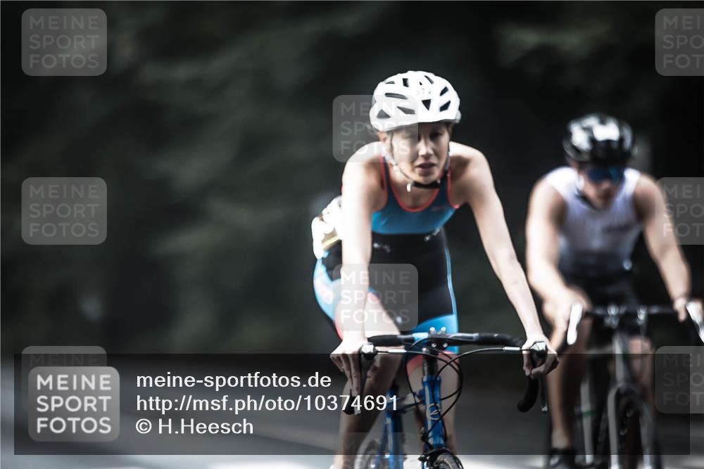13.09.2026 - Stadtparktriathlon H.Heesch http://msf.ph/oto/10374691 13.09.2026 10:55:03 Radfahren 372, 381, 432, 473, 520, 557, 572, 666 meine-sportfotos.de