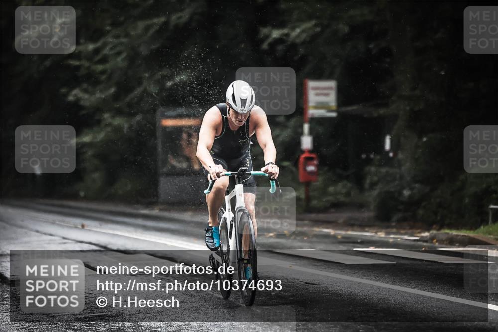 13.09.2026 - Stadtparktriathlon H.Heesch http://msf.ph/oto/10374693 13.09.2026 12:12:06 Radfahren 873, 950, 951, 974, 1004 meine-sportfotos.de