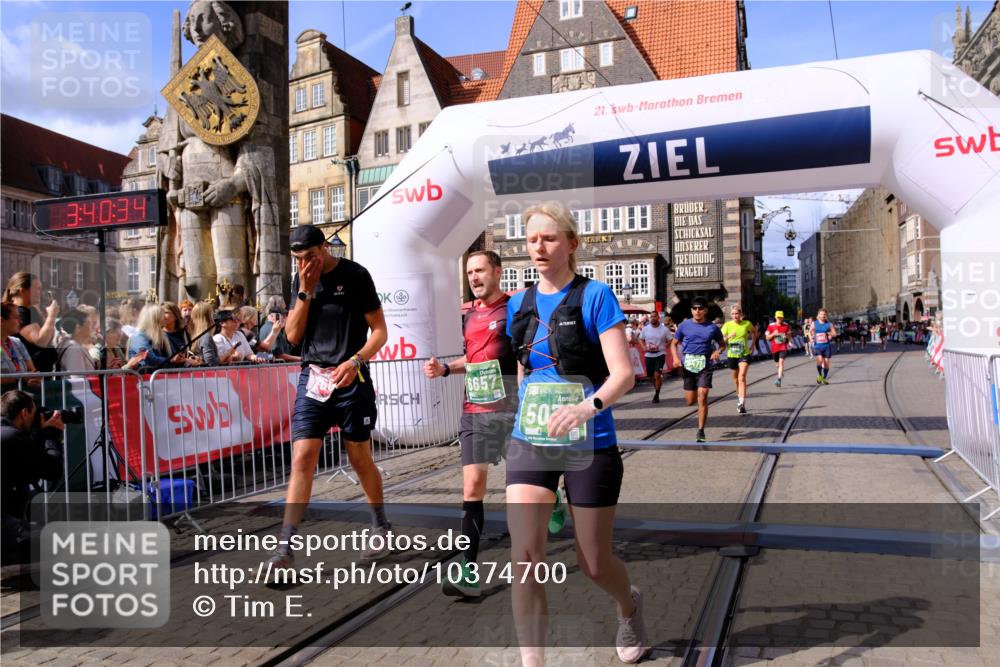 13.09.2026 - 21. swb-Marathon Bremen Tim E. http://msf.ph/oto/10374700 13.09.2026 13:11:23 Ziel 335, 697, 1349, 2021, 2087, 2759, 3440, 3448, 3484, 3647, 4429, 4475, 4571, 5079, 6471, 6657, 8183, 8474, 9410, 9618, 9622, 9762 meine-sportfotos.de
