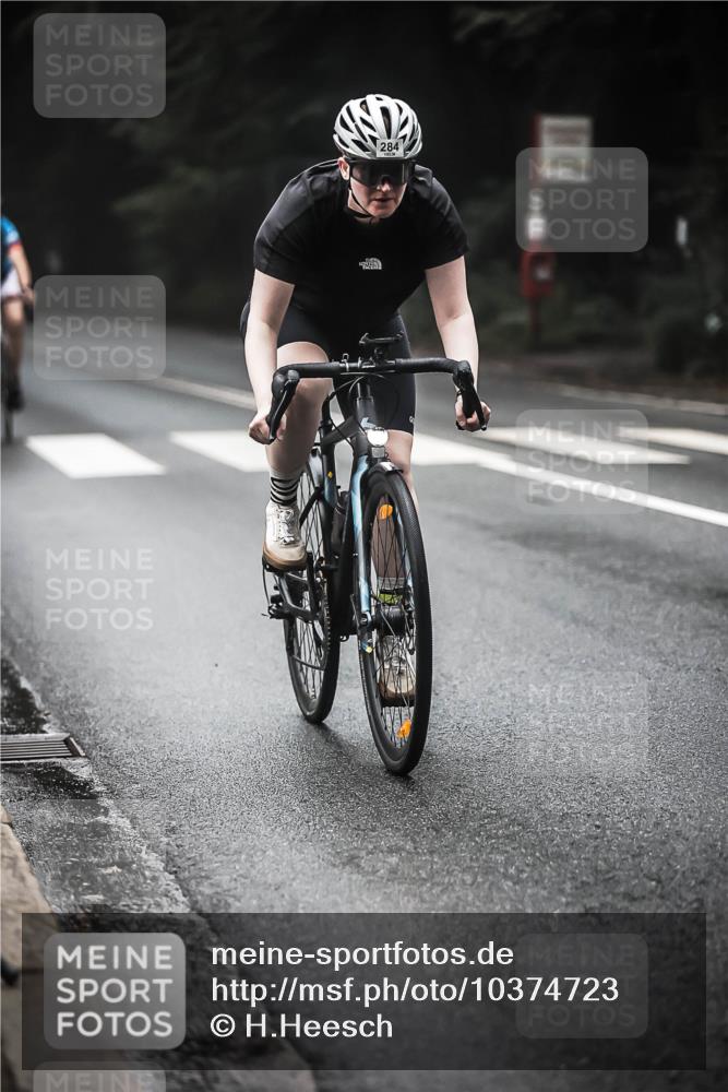 13.09.2026 - Stadtparktriathlon H.Heesch http://msf.ph/oto/10374723 13.09.2026 10:25:49 Radfahren 210, 284, 316, 466 meine-sportfotos.de
