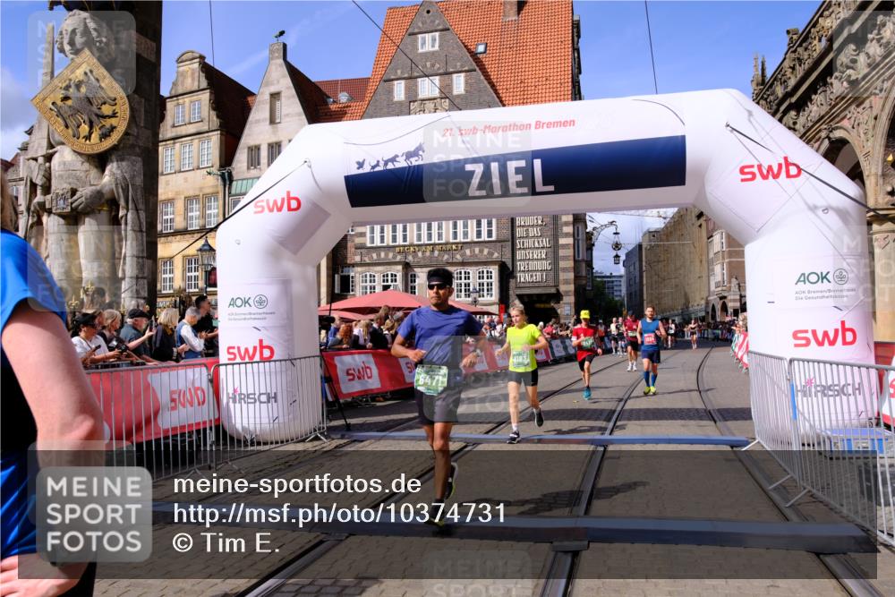 13.09.2026 - 21. swb-Marathon Bremen Tim E. http://msf.ph/oto/10374731 13.09.2026 13:11:25 Ziel 335, 697, 1349, 2021, 2087, 2759, 3440, 3448, 3484, 3647, 4429, 4571, 5079, 6471, 6657, 8183, 8474, 9410, 9618, 9622, 9762 meine-sportfotos.de