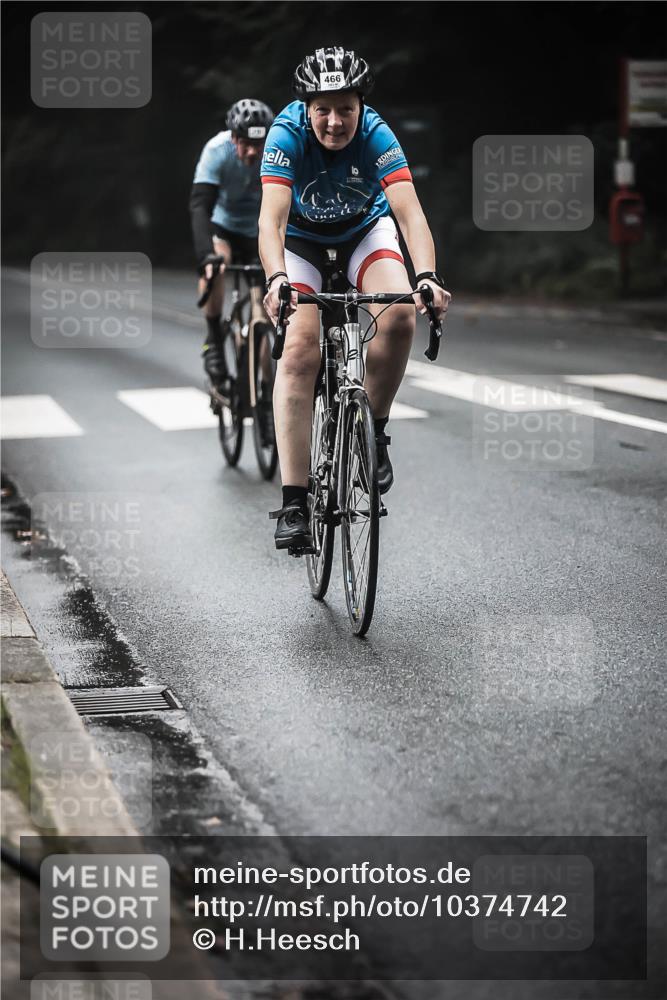 13.09.2026 - Stadtparktriathlon H.Heesch http://msf.ph/oto/10374742 13.09.2026 10:25:51 Radfahren 210, 257, 284, 316, 466 meine-sportfotos.de