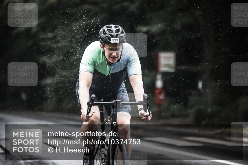 13.09.2026 - Stadtparktriathlon H.Heesch http://msf.ph/oto/10374753 13.09.2026 12:12:13 Radfahren 893, 1004, 1047 meine-sportfotos.de