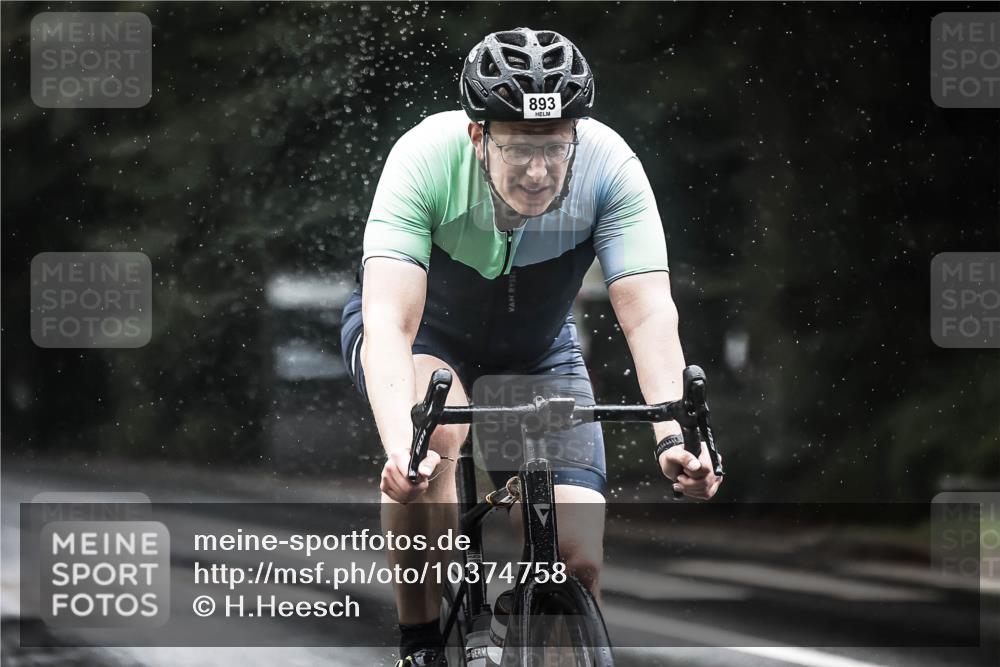 13.09.2026 - Stadtparktriathlon H.Heesch http://msf.ph/oto/10374758 13.09.2026 12:12:13 Radfahren 893, 1004, 1047 meine-sportfotos.de