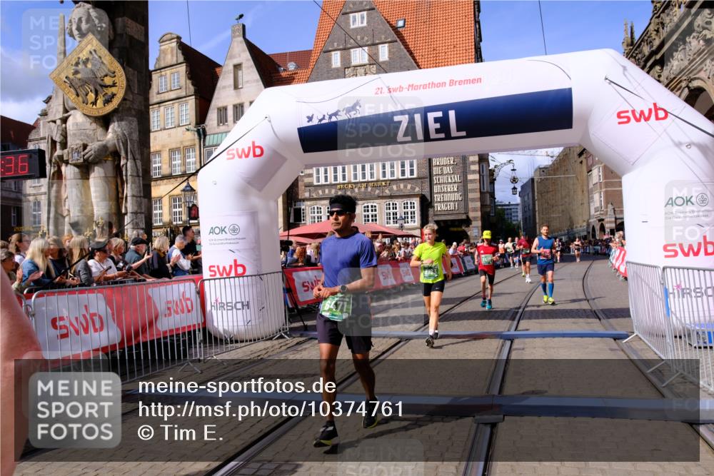 13.09.2026 - 21. swb-Marathon Bremen Tim E. http://msf.ph/oto/10374761 13.09.2026 13:11:25 Ziel 335, 697, 1349, 2021, 2087, 2759, 3440, 3448, 3484, 3647, 4429, 4571, 5079, 6471, 6657, 8183, 8474, 9410, 9618, 9622, 9762 meine-sportfotos.de