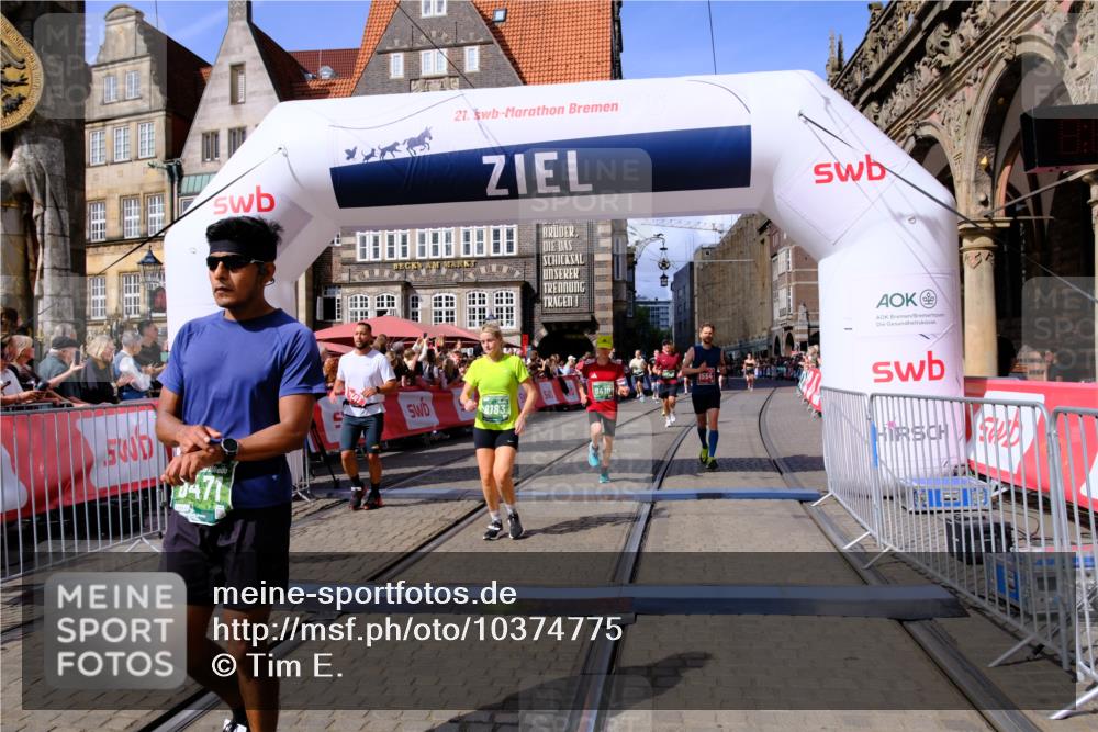 13.09.2026 - 21. swb-Marathon Bremen Tim E. http://msf.ph/oto/10374775 13.09.2026 13:11:26 Ziel 335, 697, 1349, 2021, 2087, 3440, 3448, 3484, 3647, 4429, 5079, 6471, 6657, 8183, 8474, 9410, 9618, 9622, 9762 meine-sportfotos.de