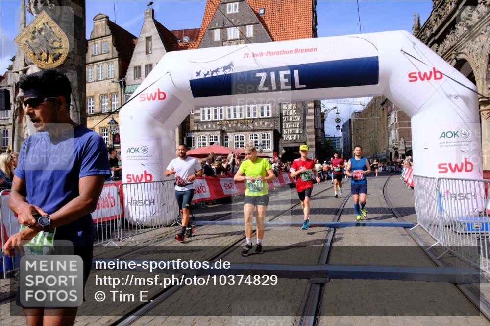 13.09.2026 - 21. swb-Marathon Bremen Tim E. http://msf.ph/oto/10374829 13.09.2026 13:11:26 Ziel 335, 697, 1349, 2021, 2087, 3440, 3448, 3484, 3647, 4429, 5079, 6471, 6657, 8183, 8474, 9410, 9618, 9622, 9762 meine-sportfotos.de
