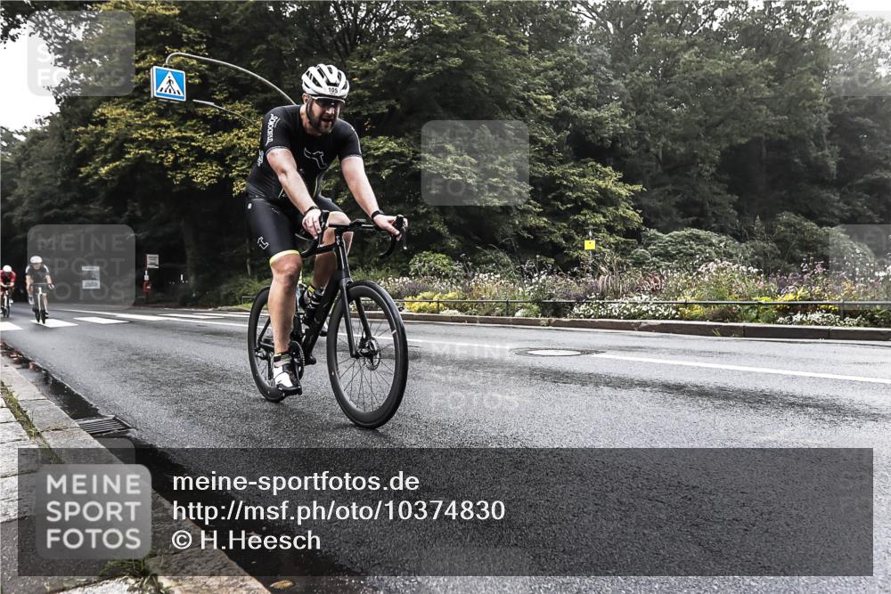 13.09.2026 - Stadtparktriathlon H.Heesch http://msf.ph/oto/10374830 13.09.2026 09:13:48 Radfahren 105, 108, 112, 130, 153 meine-sportfotos.de