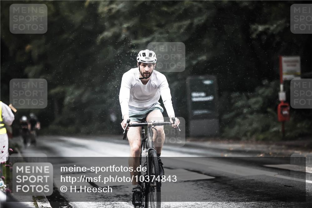13.09.2026 - Stadtparktriathlon H.Heesch http://msf.ph/oto/10374843 13.09.2026 12:12:37 Radfahren 842, 996 meine-sportfotos.de