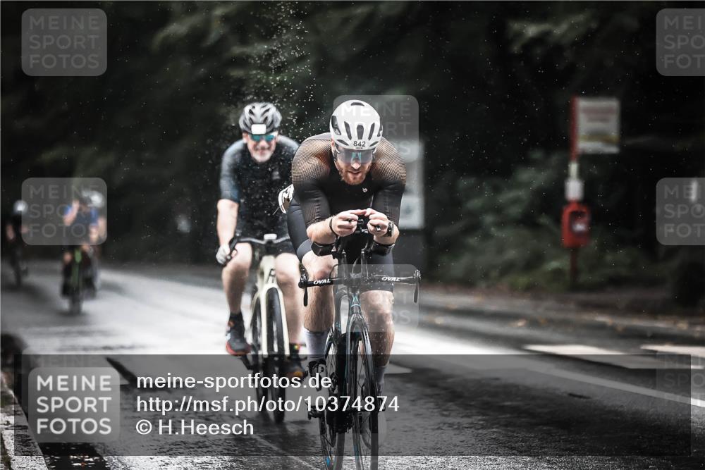 13.09.2026 - Stadtparktriathlon H.Heesch http://msf.ph/oto/10374874 13.09.2026 12:12:44 Radfahren 842, 857, 953, 970, 980, 1037 meine-sportfotos.de