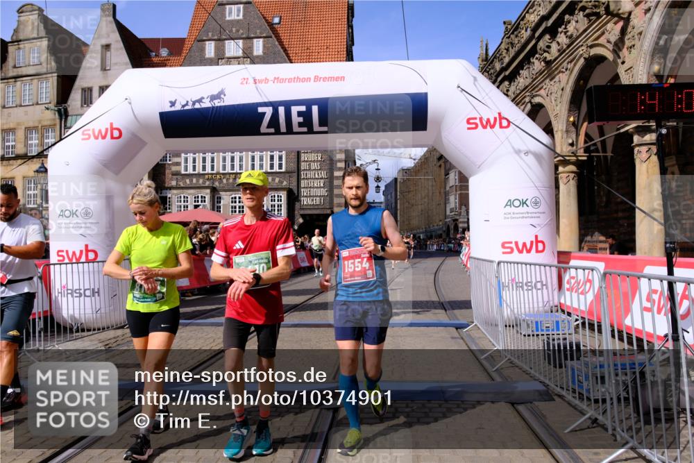13.09.2026 - 21. swb-Marathon Bremen Tim E. http://msf.ph/oto/10374901 13.09.2026 13:11:28 Ziel 335, 697, 1349, 2087, 3440, 3448, 3484, 3647, 4429, 5079, 6274, 6471, 6657, 8183, 8474, 9410, 9618, 9762 meine-sportfotos.de