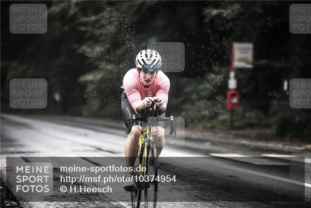 13.09.2026 - Stadtparktriathlon H.Heesch http://msf.ph/oto/10374954 13.09.2026 12:12:50 Radfahren 857, 953, 970, 980, 1028, 1037 meine-sportfotos.de