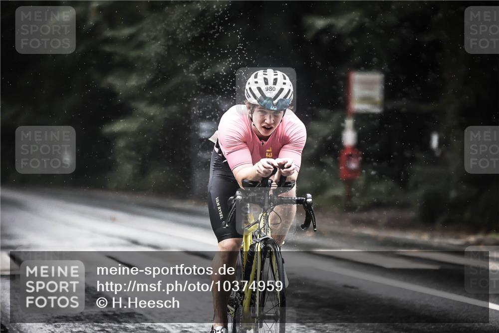 13.09.2026 - Stadtparktriathlon H.Heesch http://msf.ph/oto/10374959 13.09.2026 12:12:50 Radfahren 857, 953, 970, 980, 1028, 1037 meine-sportfotos.de