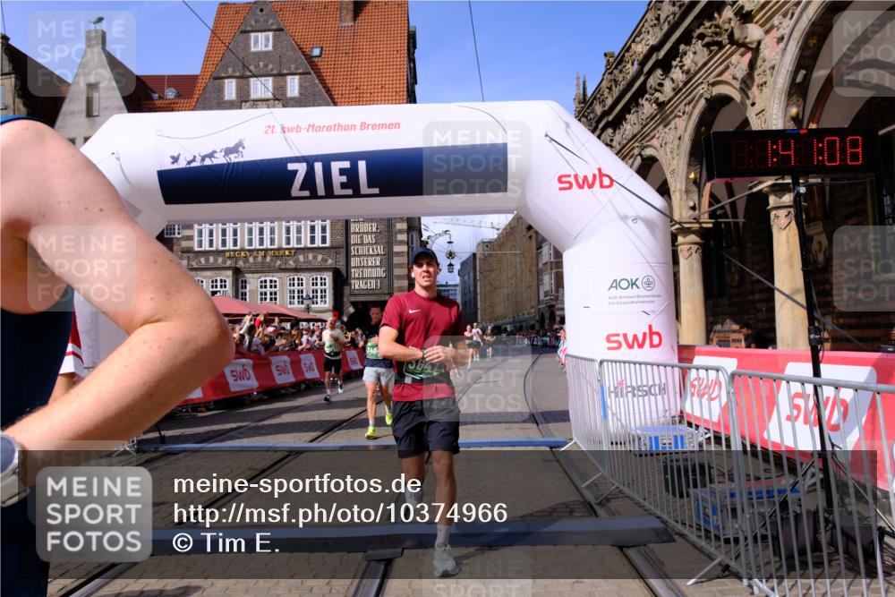 13.09.2026 - 21. swb-Marathon Bremen Tim E. http://msf.ph/oto/10374966 13.09.2026 13:11:30 Ziel 335, 697, 1349, 2087, 3440, 3448, 3484, 3647, 4429, 6274, 6471, 8183, 8474, 9291, 9410, 9618, 9762 meine-sportfotos.de