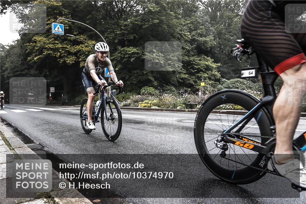 13.09.2026 - Stadtparktriathlon H.Heesch http://msf.ph/oto/10374970 13.09.2026 09:14:25 Radfahren 49, 51, 64, 143, 158 meine-sportfotos.de