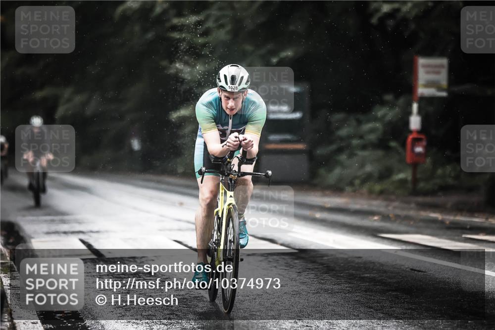 13.09.2026 - Stadtparktriathlon H.Heesch http://msf.ph/oto/10374973 13.09.2026 12:12:55 Radfahren 979, 980, 1028, 1037, 1045 meine-sportfotos.de