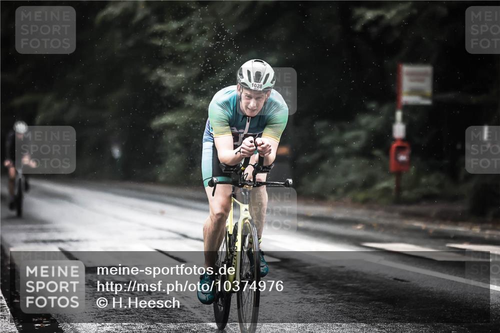 13.09.2026 - Stadtparktriathlon H.Heesch http://msf.ph/oto/10374976 13.09.2026 12:12:55 Radfahren 979, 980, 1028, 1037, 1045 meine-sportfotos.de