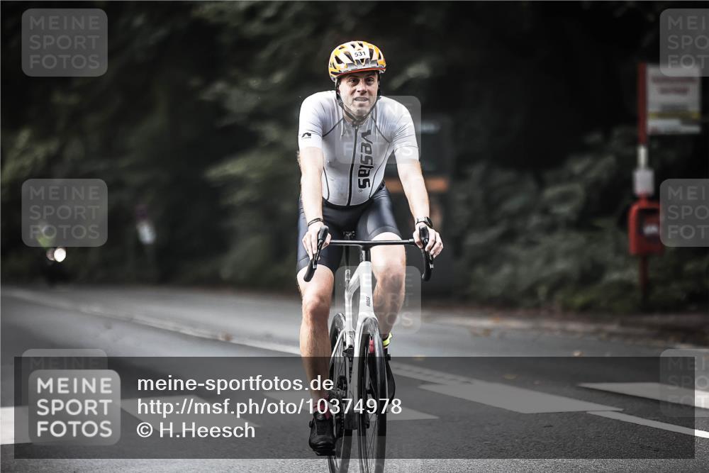 13.09.2026 - Stadtparktriathlon H.Heesch http://msf.ph/oto/10374978 13.09.2026 10:55:37 Radfahren 358, 392, 531 meine-sportfotos.de