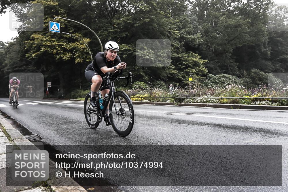 13.09.2026 - Stadtparktriathlon H.Heesch http://msf.ph/oto/10374994 13.09.2026 09:14:31 Radfahren 23, 106, 123, 143, 198 meine-sportfotos.de