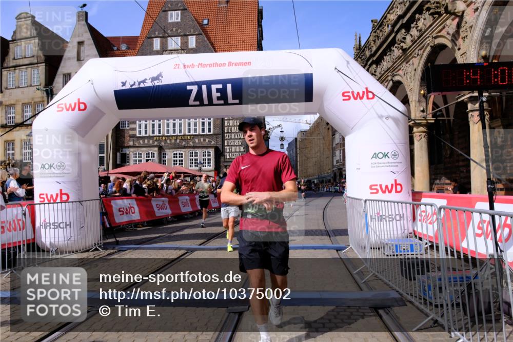 13.09.2026 - 21. swb-Marathon Bremen Tim E. http://msf.ph/oto/10375002 13.09.2026 13:11:30 Ziel 335, 697, 1349, 2087, 3440, 3448, 3484, 3647, 4429, 6274, 6471, 8183, 8474, 9291, 9410, 9618, 9762 meine-sportfotos.de