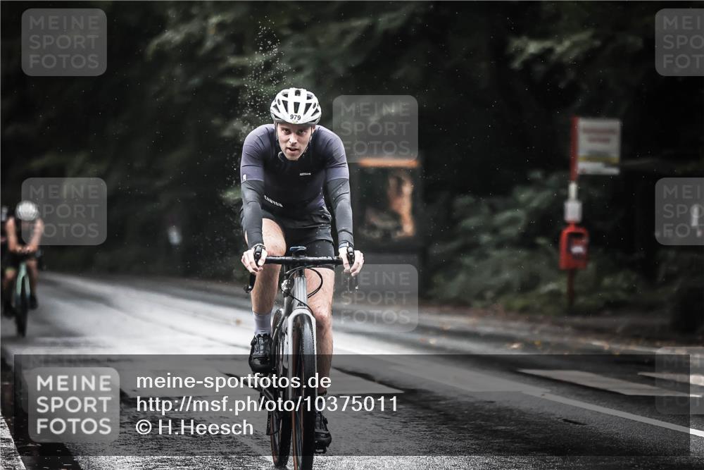 13.09.2026 - Stadtparktriathlon H.Heesch http://msf.ph/oto/10375011 13.09.2026 12:12:58 Radfahren 979, 1028, 1045, 1051, 1187 meine-sportfotos.de