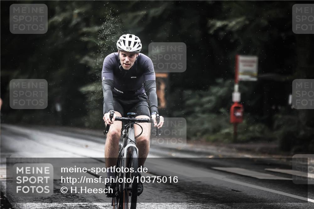13.09.2026 - Stadtparktriathlon H.Heesch http://msf.ph/oto/10375016 13.09.2026 12:12:59 Radfahren 979, 1028, 1045, 1051, 1187 meine-sportfotos.de