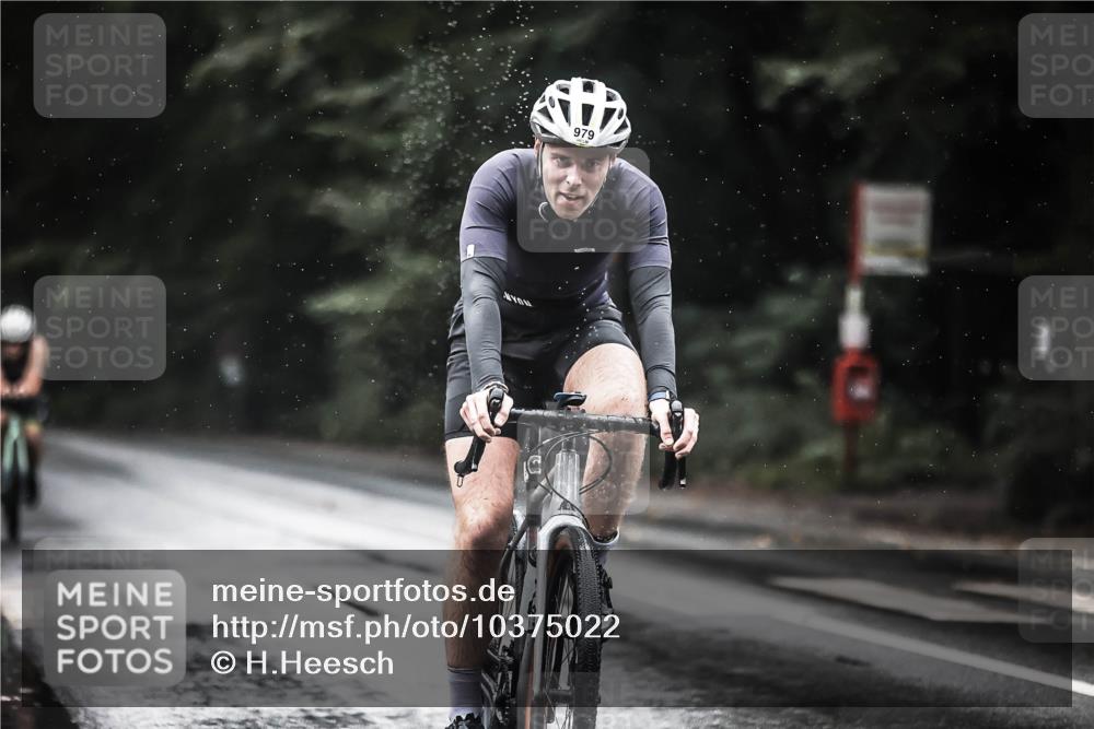 13.09.2026 - Stadtparktriathlon H.Heesch http://msf.ph/oto/10375022 13.09.2026 12:12:59 Radfahren 979, 1028, 1045, 1051, 1187 meine-sportfotos.de
