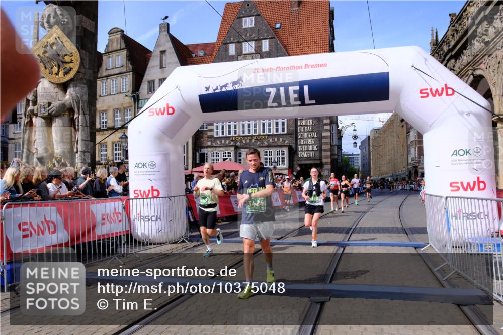 13.09.2026 - 21. swb-Marathon Bremen Tim E. http://msf.ph/oto/10375048 13.09.2026 13:11:32 Ziel 335, 1349, 2087, 3440, 3448, 3484, 3647, 3899, 4429, 6274, 8183, 8474, 9291, 9410, 9618, 9762 meine-sportfotos.de