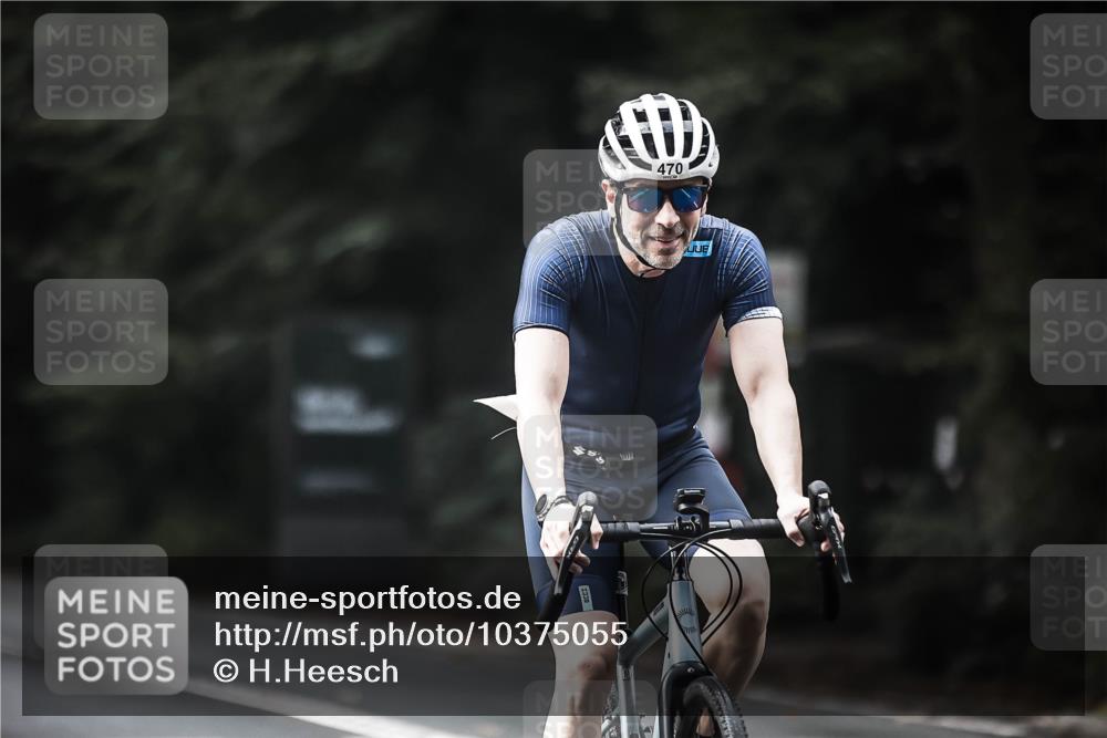 13.09.2026 - Stadtparktriathlon H.Heesch http://msf.ph/oto/10375055 13.09.2026 10:55:50 Radfahren 361, 470, 493, 498 meine-sportfotos.de